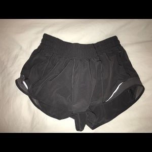 lululemon hotty hot shorts short